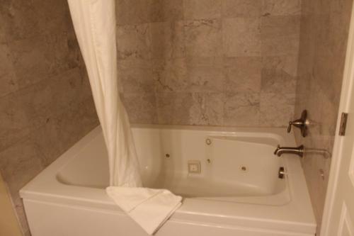 Inn at the Shore - image 3