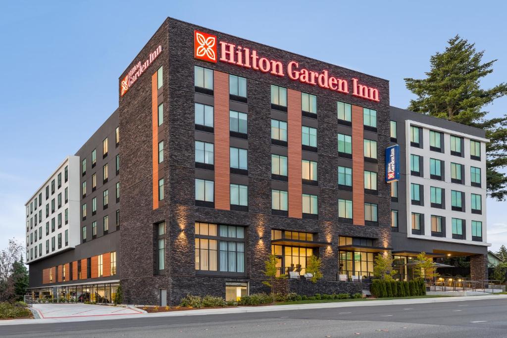 Hilton Garden Inn Seattle Airport - main image
