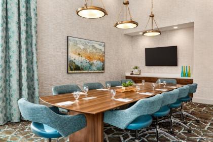 Hilton Garden Inn Seattle Airport - image 10