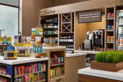 Hilton Garden Inn Seattle Airport - image 11