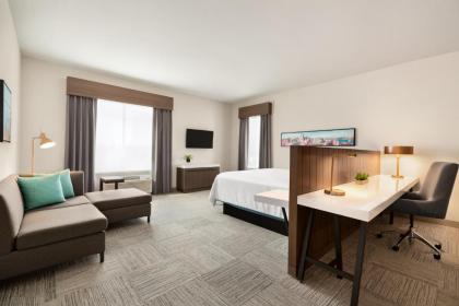 Hilton Garden Inn Seattle Airport - image 2