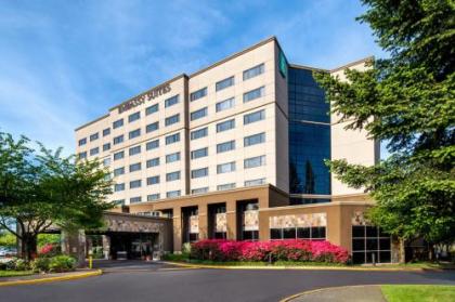 Embassy Suites Seattle - Tacoma International Airport - image 2