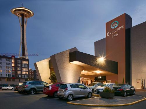 Executive Inn by the Space Needle - image 2