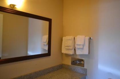 Skyway Inn - Seatac - image 2