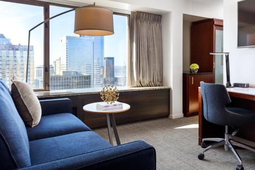 Renaissance Seattle Hotel - image 5