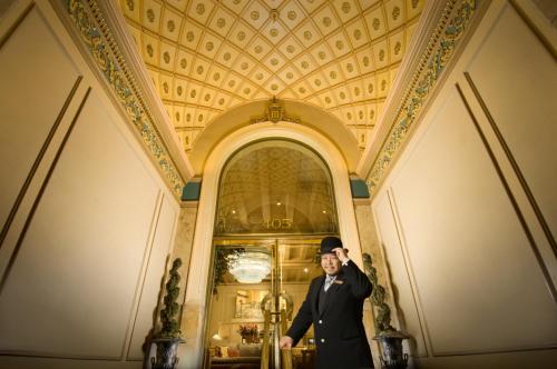 Mayflower Park Hotel - main image