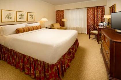 Mayflower Park Hotel - image 2