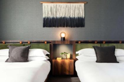 The Alexis Royal Sonesta Hotel - image 1