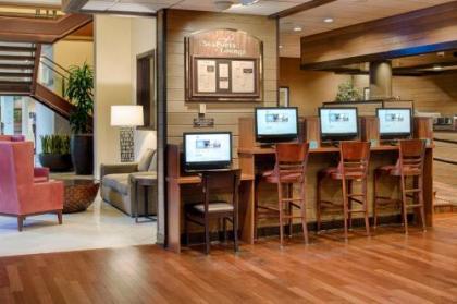 DoubleTree by Hilton Seattle Airport - image 2