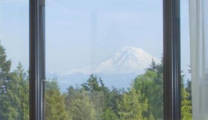 DoubleTree by Hilton Seattle Airport - image 5