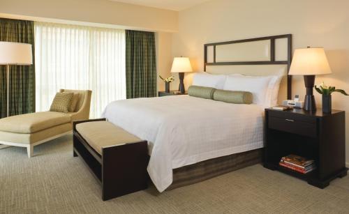 Four Seasons Hotel Seattle - image 2