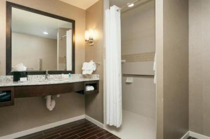 Hilton Garden Inn Seattle Downtown - image 3