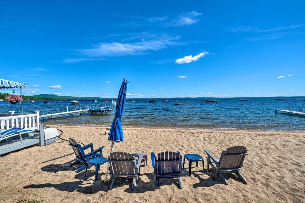Beachfront Sebago Cottage with Deck and Grill! - main image
