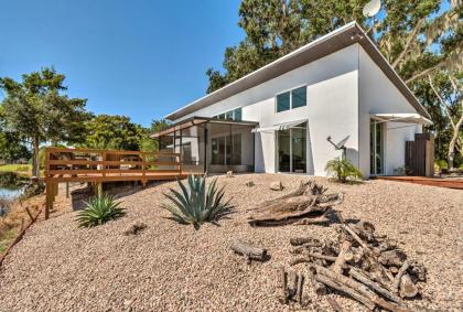 Modern Lakefront Retreat 5 Mins to Sebring Raceway - image 1