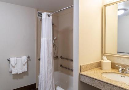 Hilton Garden Inn Secaucus/Meadowlands - image 15