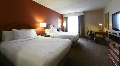 Hilton Garden Inn Secaucus/Meadowlands - image 2
