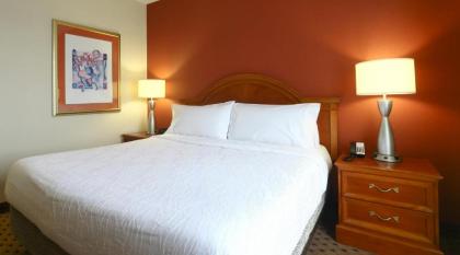 Hilton Garden Inn Secaucus/Meadowlands - image 3