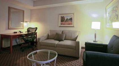 Hilton Garden Inn Secaucus/Meadowlands - image 4