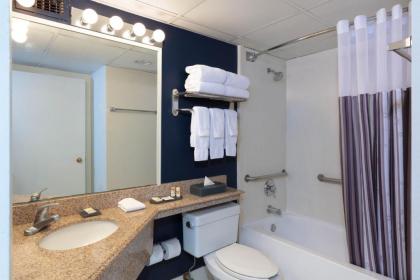 La Quinta by Wyndham Secaucus Meadowlands - image 8