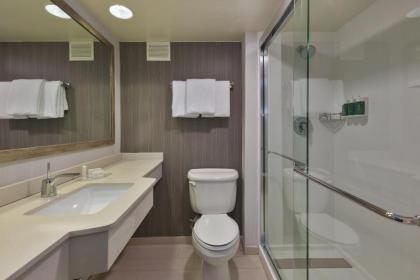 Courtyard by Marriott Secaucus Meadowlands - image 4