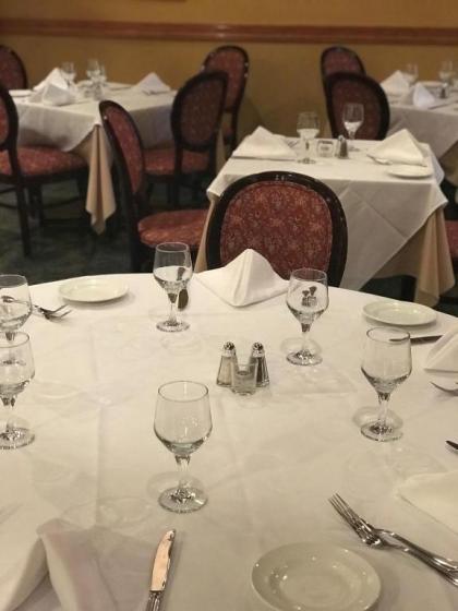Meadowlands Plaza Hotel - image 13