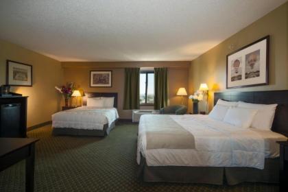 Meadowlands Plaza Hotel - image 2