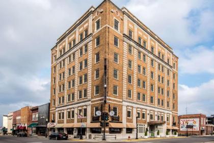 Hotel Bothwell Sedalia Central District Ascend Hotel Collection - image 1