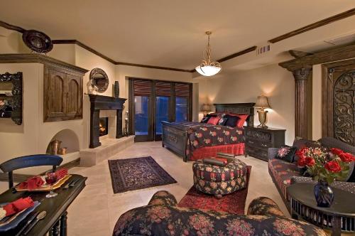 Adobe Grand Villas - image 2