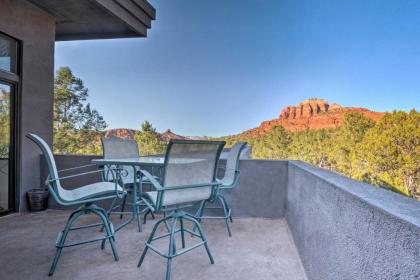 2 Acre Sedona Casita with Deck and Red Rock Views