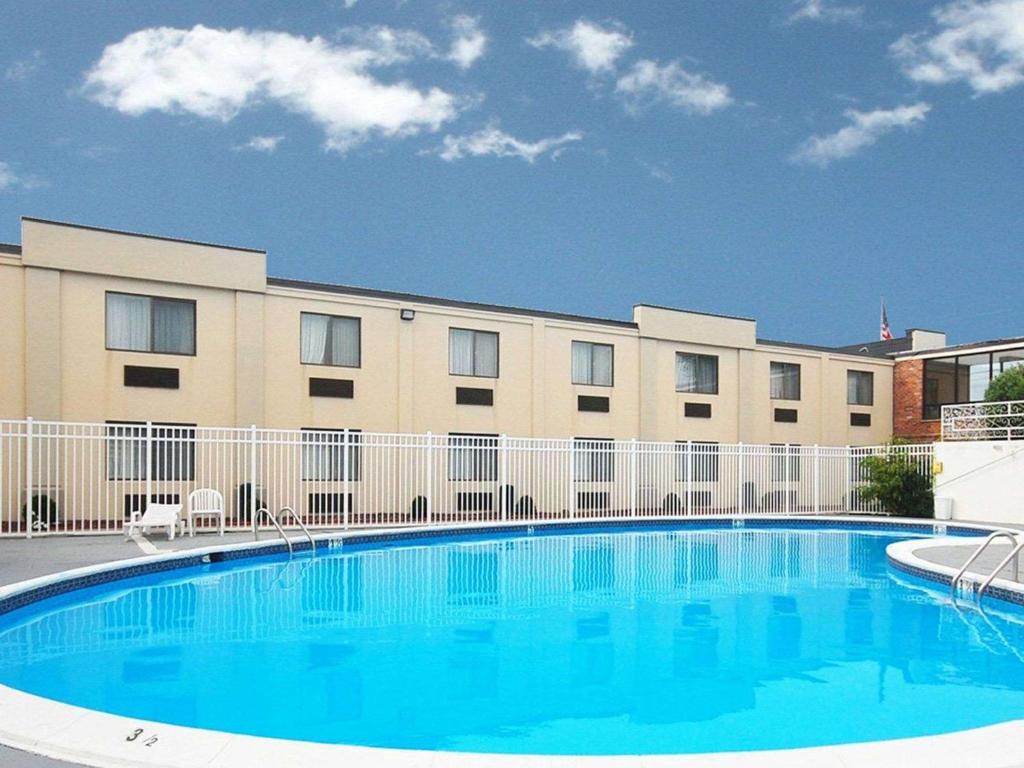 Quality Inn Seekonk-Providence - image 5