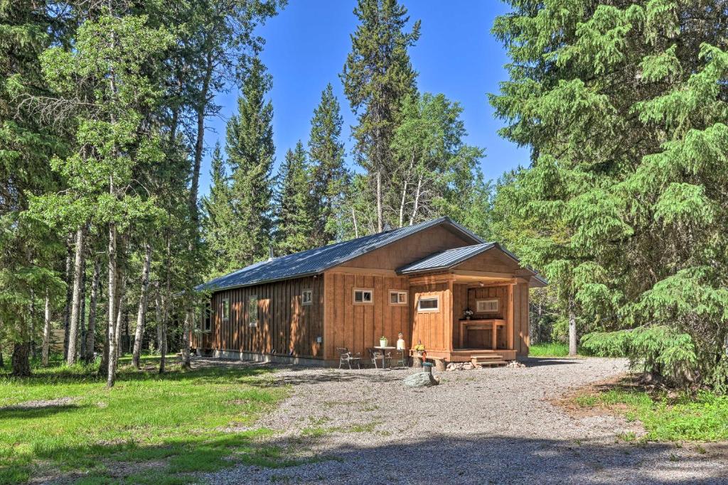 Newly Built Mtn-View Cabin Hike Fish and Explore! - main image