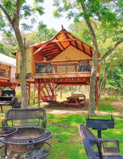 Geronimo Creek Retreat Glamping Cabin #3 Texas