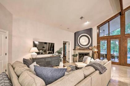Seguin Riverside Paradise with Rooftop Deck! - image 10