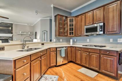 Coastal Home Ideal for Groups - 7 Miles to Fenwick - image 11