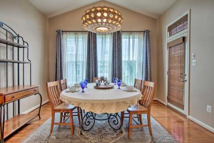 Coastal Home Ideal for Groups - 7 Miles to Fenwick - image 5