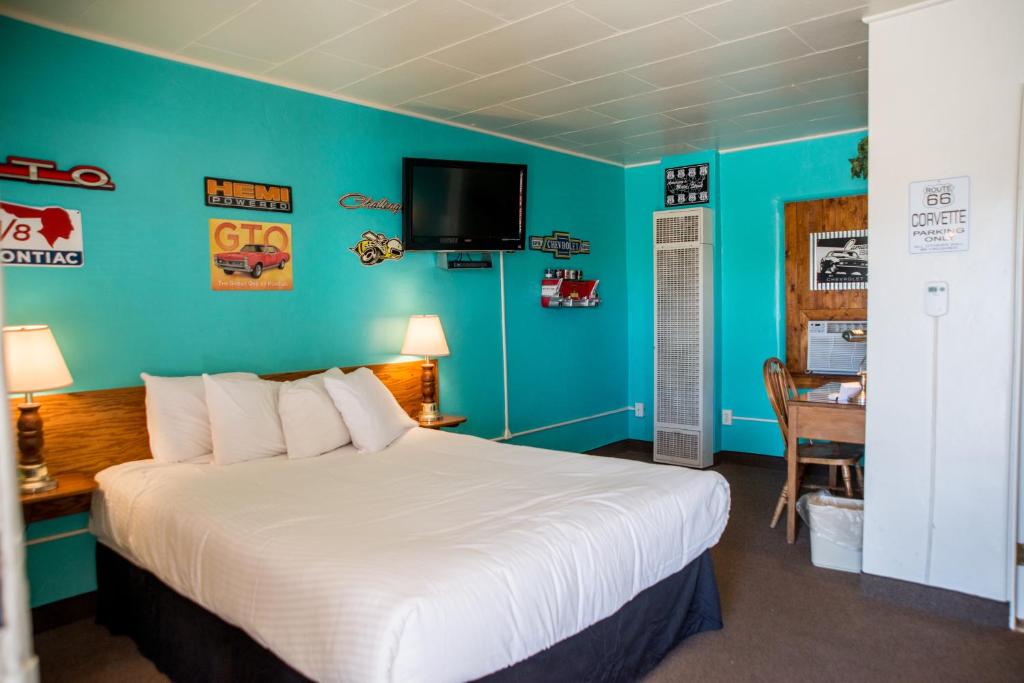 Historic Route 66 Motel - image 7