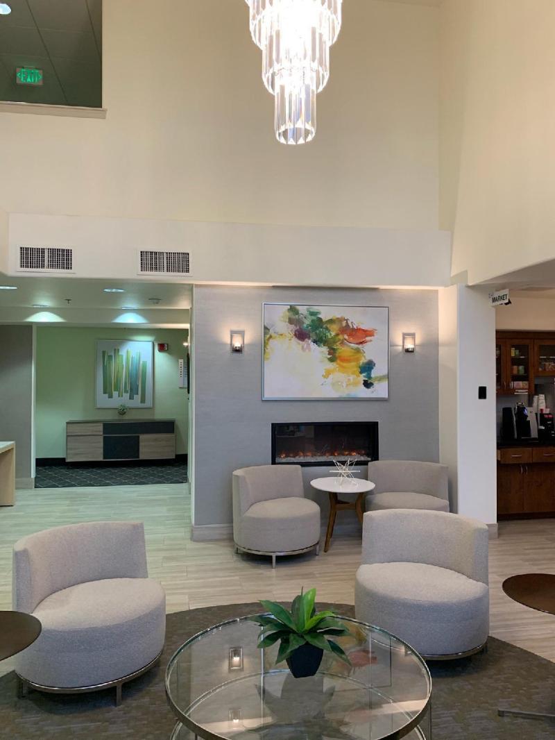 Holiday Inn Selma - Swancourt - image 2