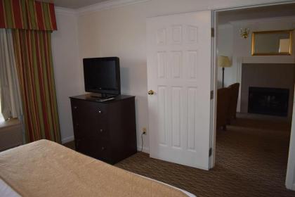 Best Western Colonial Inn - image 8