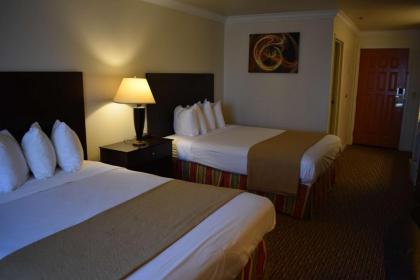 Best Western Colonial Inn - image 9