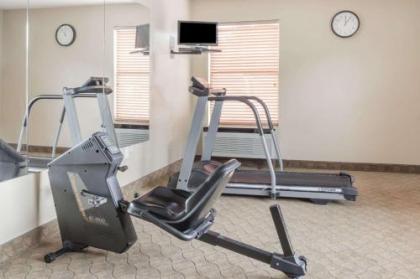 Days Inn by Wyndham Selma - image 5
