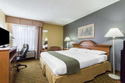 Days Inn by Wyndham Selma - image 6