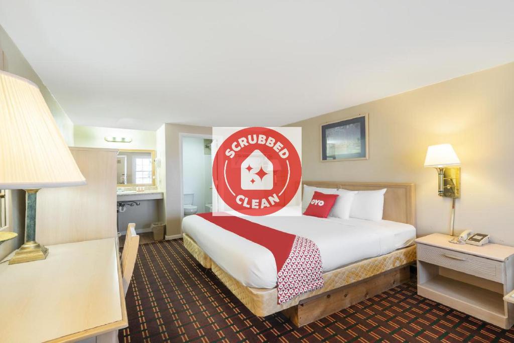 OYO Hotel Starlite Seneca Falls - main image