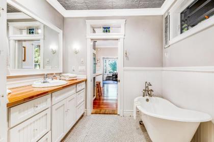 Peaceful Farm Rental in Sequim - image 15