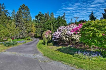 Waterfront Home - Easy Access to Olympic Peninsula - image 10