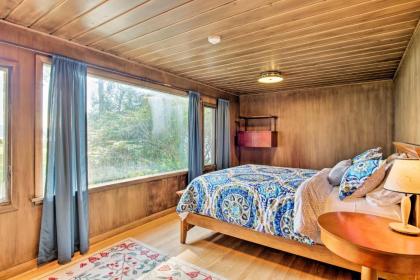 Waterfront Home - Easy Access to Olympic Peninsula - image 12