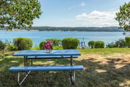 Waterfront Home - Easy Access to Olympic Peninsula - image 13