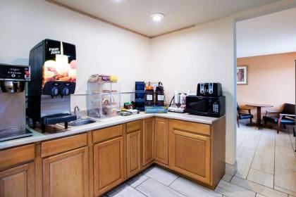 Rodeway Inn Sergeant Bluff - Sioux City - image 9