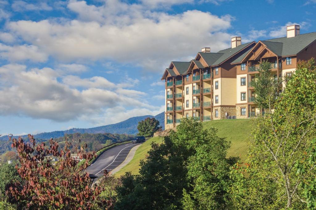 Club Wyndham Smoky Mountains - image 2