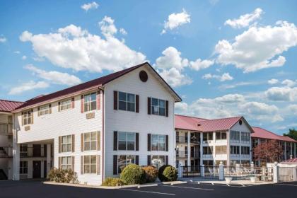 Super 8 by Wyndham Sevierville Riverside Sevierville Tennessee