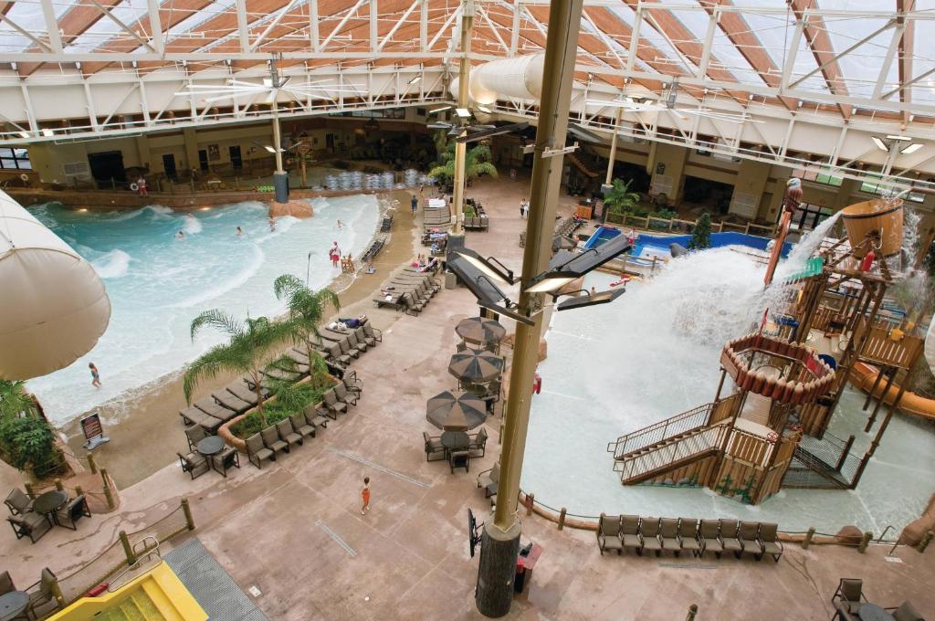 Club Wyndham Great Smokies Lodge - image 2